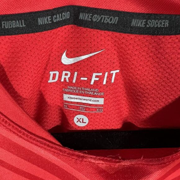 Nike Soccer Dri Fit Short Sleeve Red Striped T-Shirt Men's Size XL - Picture 5 of 6